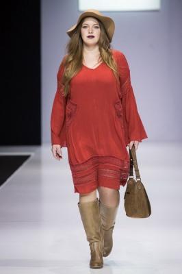 La Redoute Plus Size Moscow SS 2018 (77615-La-Redoute-Plus-Size-Moscow-SS 2018- 08.jpg)